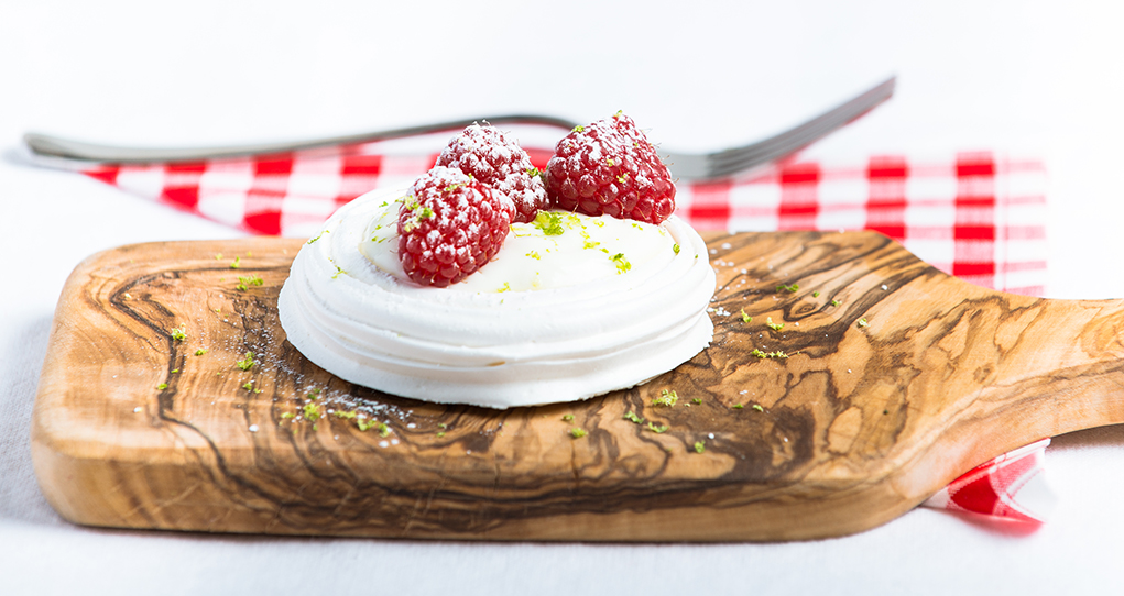 Pavlovas à la lime et à la framboise